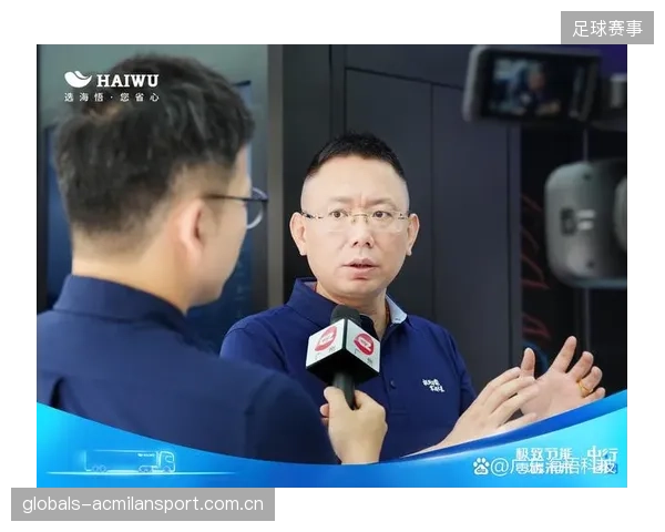 冰壶队旋转线路贴边完美进入计分区——展现竞技与智慧的极致魅力